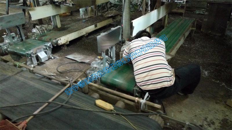 南寧譽(yù)滿華自動化稱重點包皮帶秤